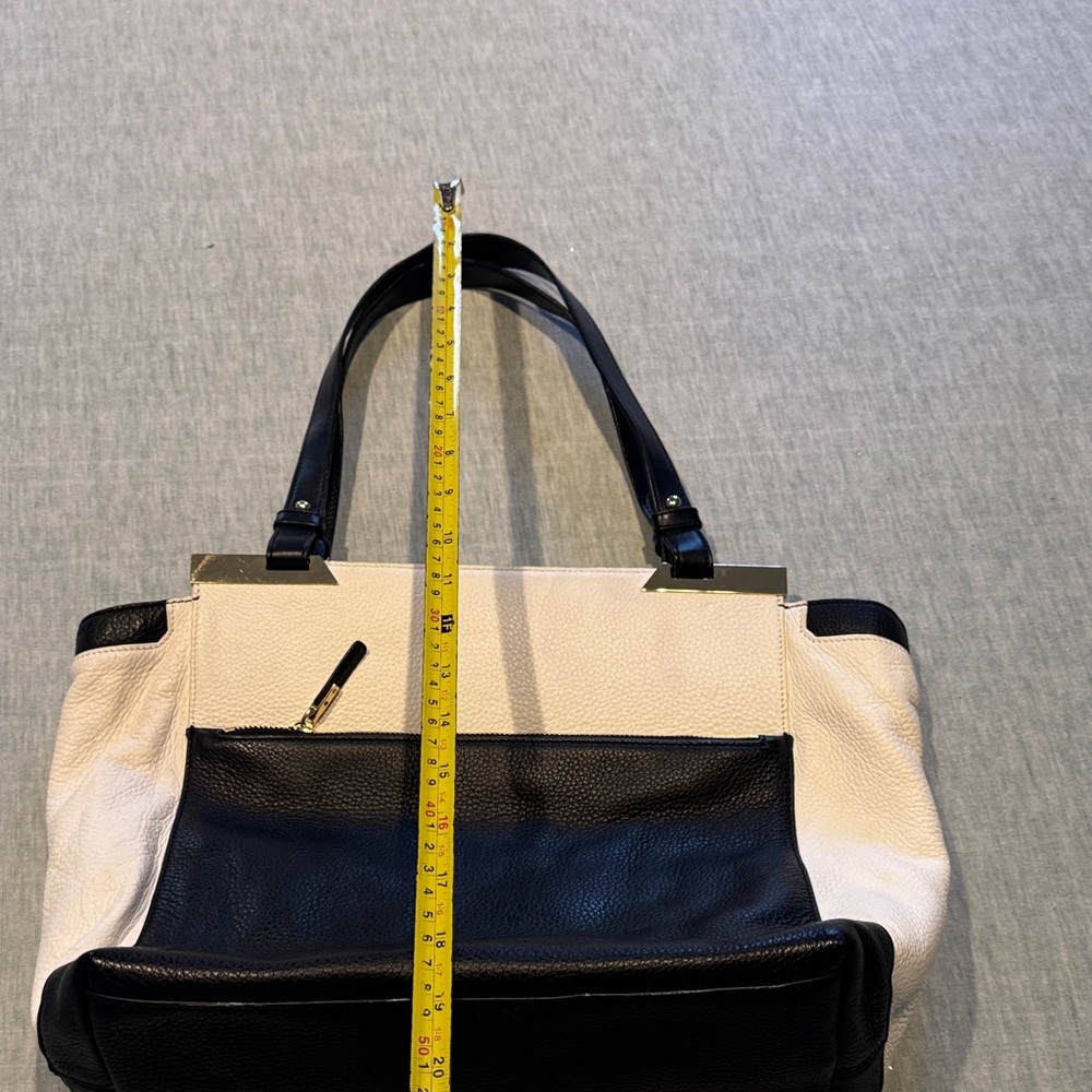 Vince Camuto Black and White Tote Bag - Picture 13 of 15